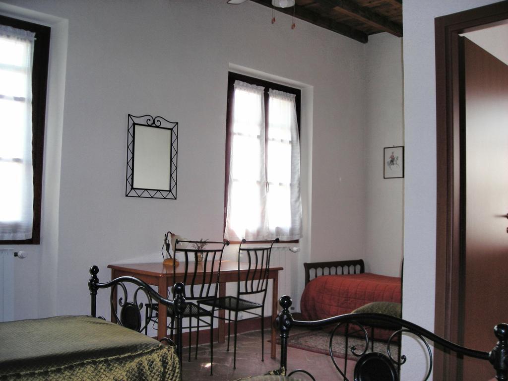 Agriturismo Cascina Roma Ozzero Habitación foto